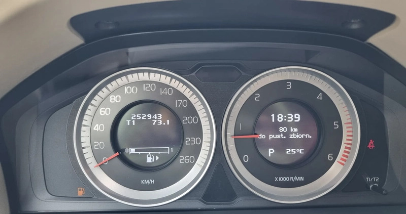 Volvo XC 70 cena 45000 przebieg: 252900, rok produkcji 2010 z Gdańsk małe 254